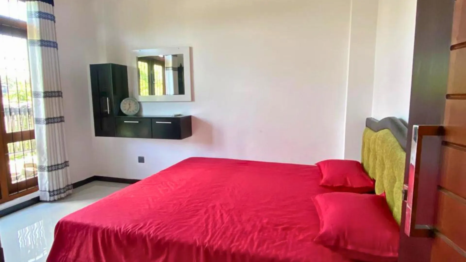 Aqua Breeze Villa Ja-Ela 0*,